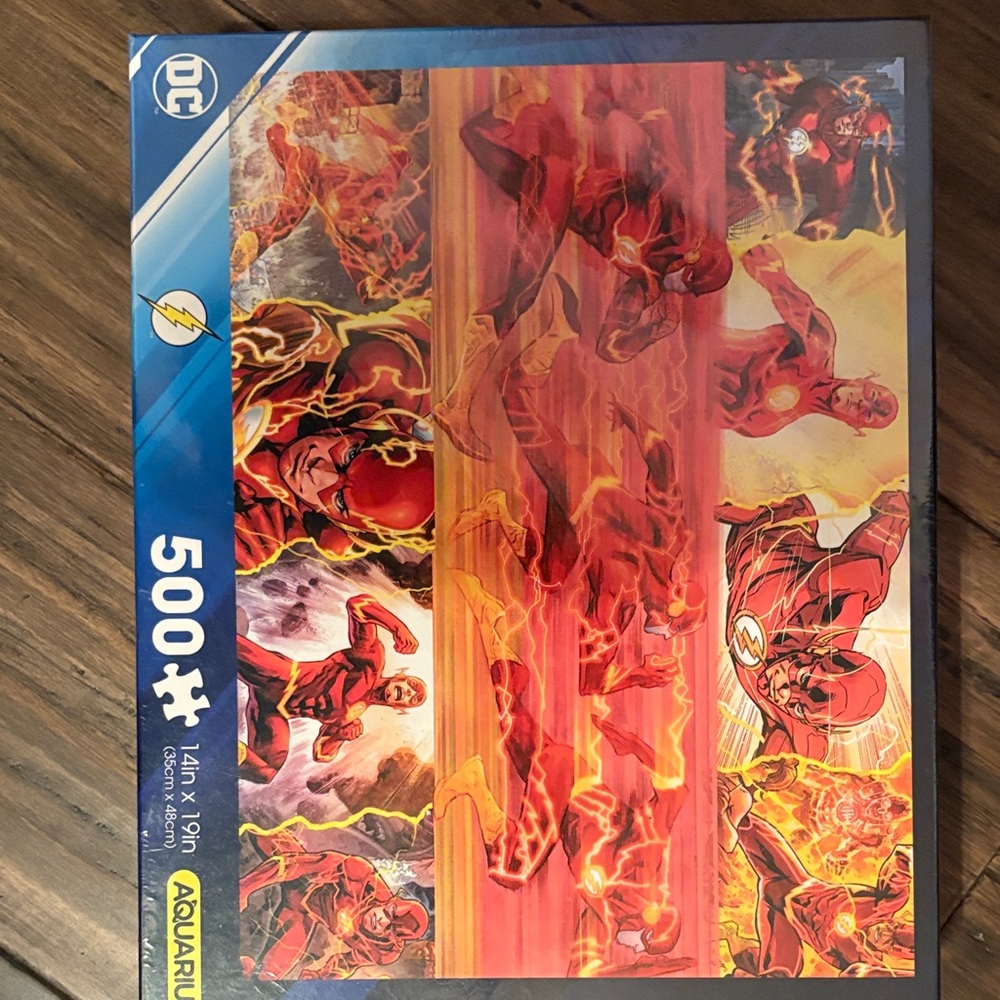 DC Comics Puzzle - Red and Yellow